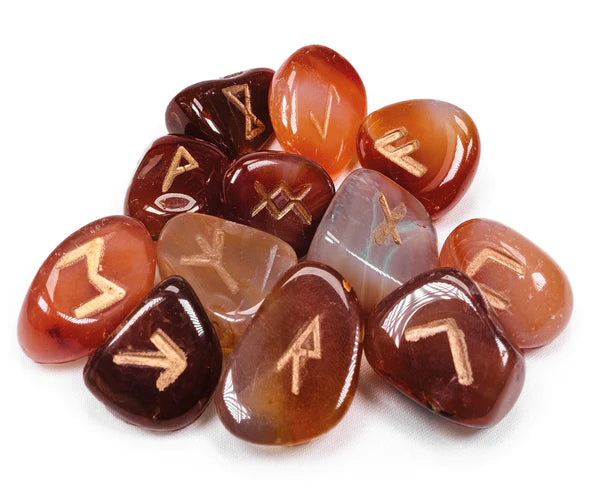 Rune in Corniola